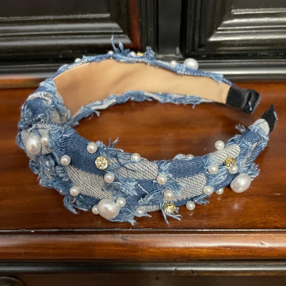 Light Denim Pearl Embellished Headband - Picture 5 of 7